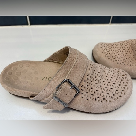 Vionic New Women's Cream Suede Mules - Picture 5 of 9